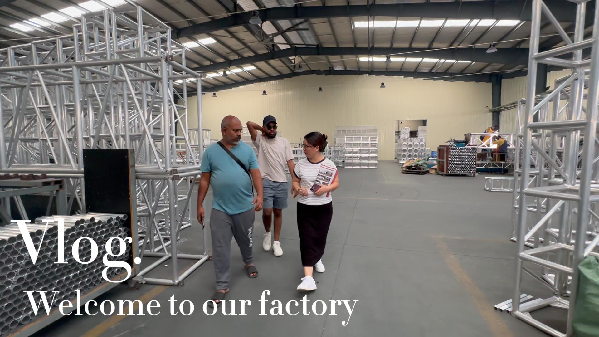 Client inspection visit to aluminum truss factory, on-site check of production and quality 标题