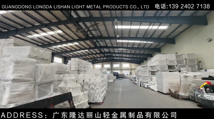 Daily container loading of aluminum truss, factory shipment