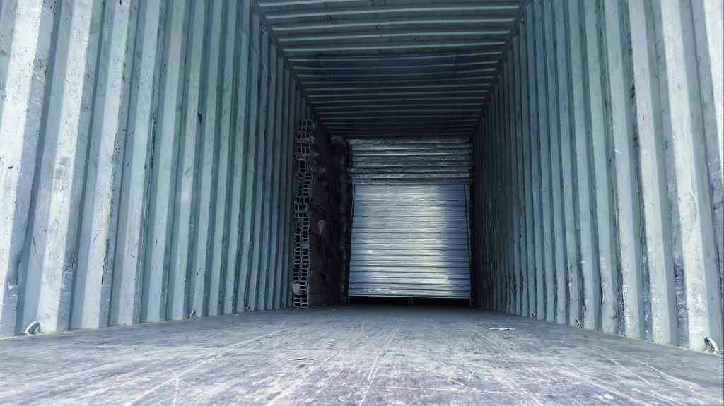 Stage equipment container loading process with optimized space utilization after one-third of the 40HQ container is filled
