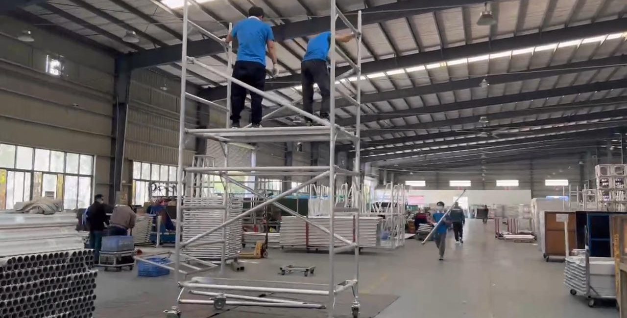 aluminium mobile scaffolding assembly inside ENO Stage factory