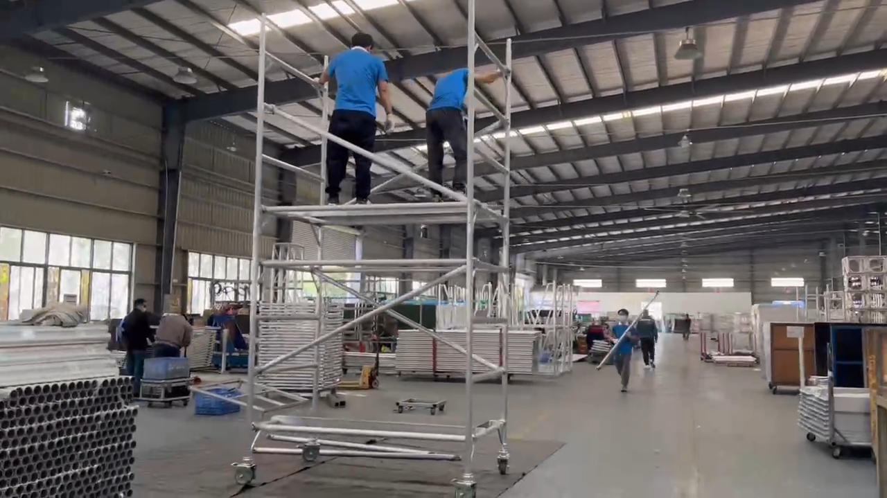 aluminium mobile scaffolding assembly inside ENO Stage factory