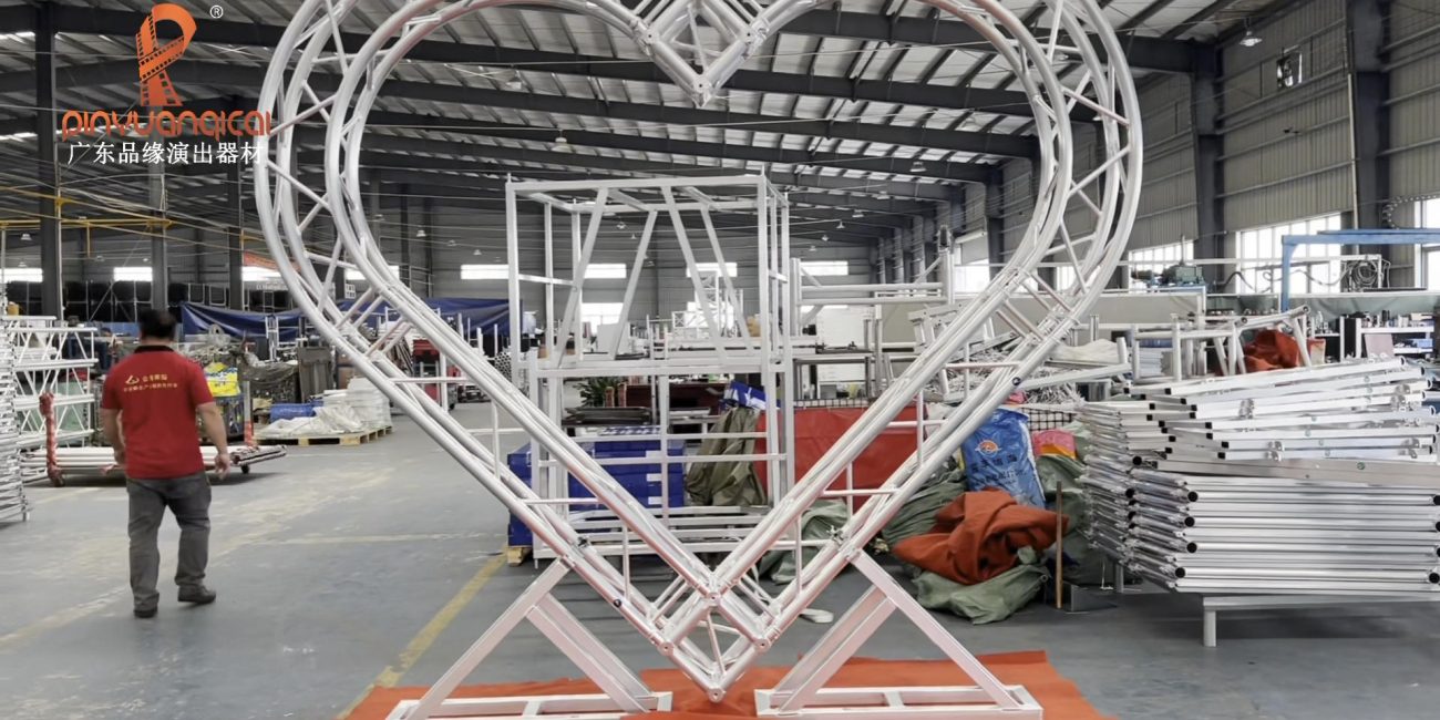 Heart shaped aluminum spigot truss assembly for wedding, proposal and Valentine’s Day event decoration