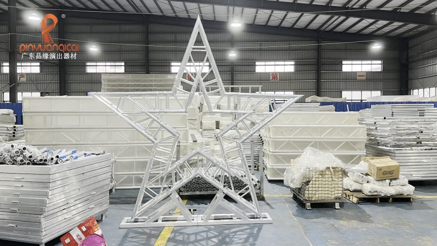 Aluminum star spigot truss assembly for stage lighting and event displays